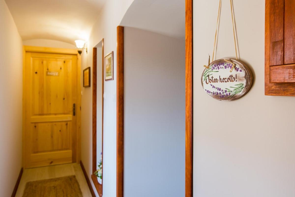 Bakony-Cinca Vendégház Szentgál Exterior foto